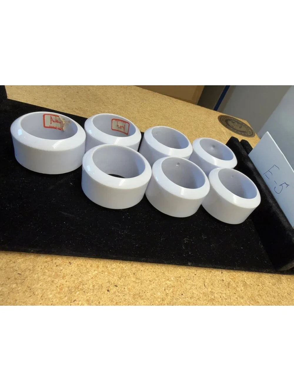 7 Audrey White Napkin Rings Set Minimalist Dining Table Decor Storage E-5